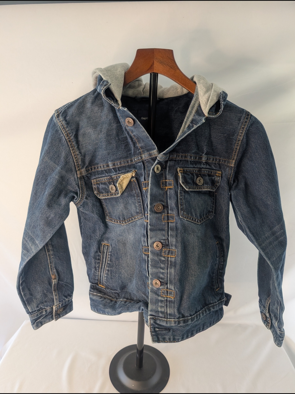 GAP Kids denim jacket With Attached Hoodie XL(12)